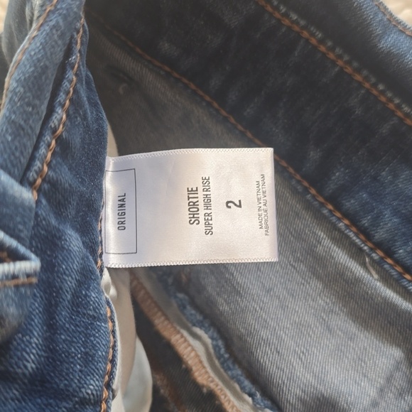 Express High-Waisted Denim Paper Bag Cuffed Shorts Sz. 2 - Picture 7 of 11